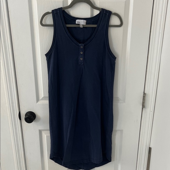 Nordstrom Rack Dresses & Skirts - Navy Blue Sleeveless Midi Dress